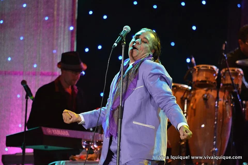 Juan Gabriel - Juan Gabriel en Festival Viva Iquique<a href="http://www.vivaiquique.com" rel="nofollow">www.vivaiquique.com</a>