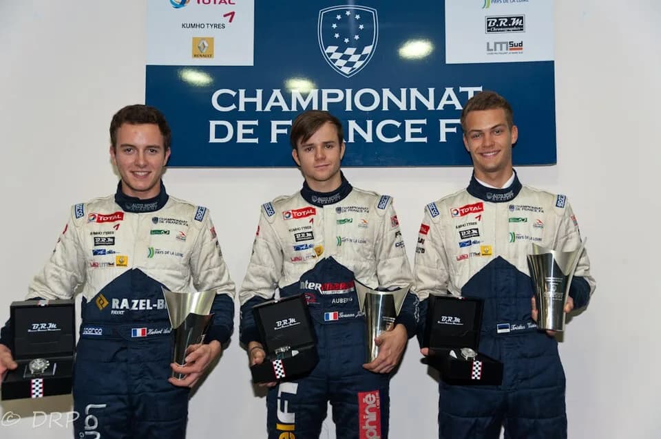 Anthoine Hubert - Photographie d'Anthoine Hubert, Jules Gounon et Tristan Viidas, en Formule 4.