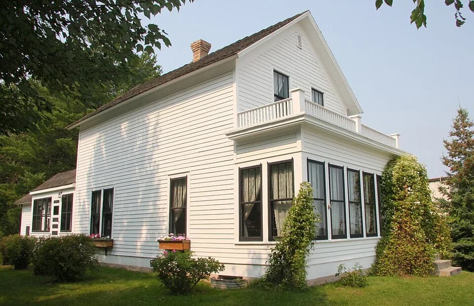 Judy Garland - Judy Garland's birthplace: home of Frank and Ethel Gumm and their daughters, now part of the Judy Garland Museum in Grand Rapids, Minnesota, United States