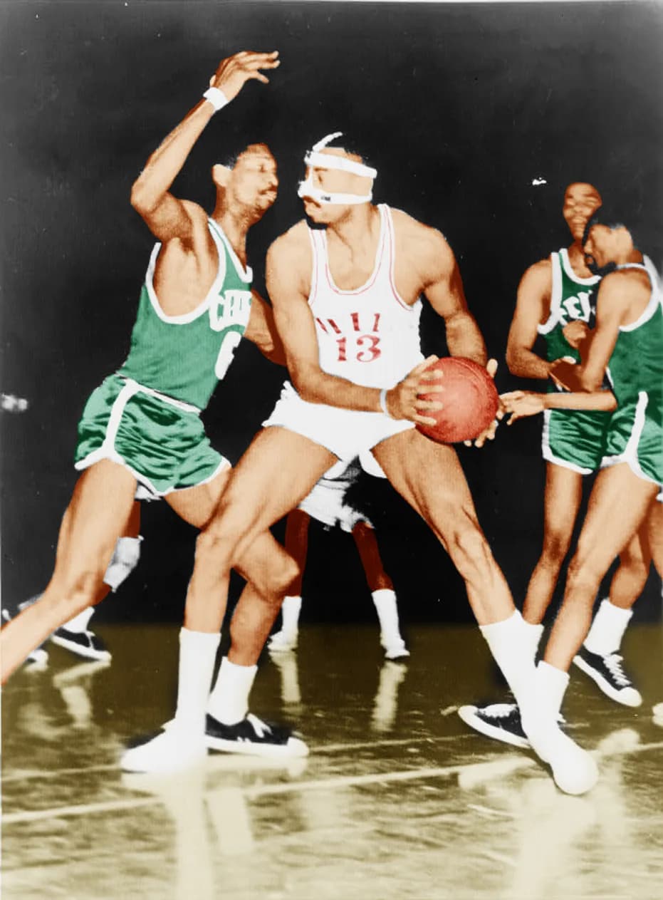 Wilt Chamberlain - Wilt Chamberlain and Bill Russell during a basketball game