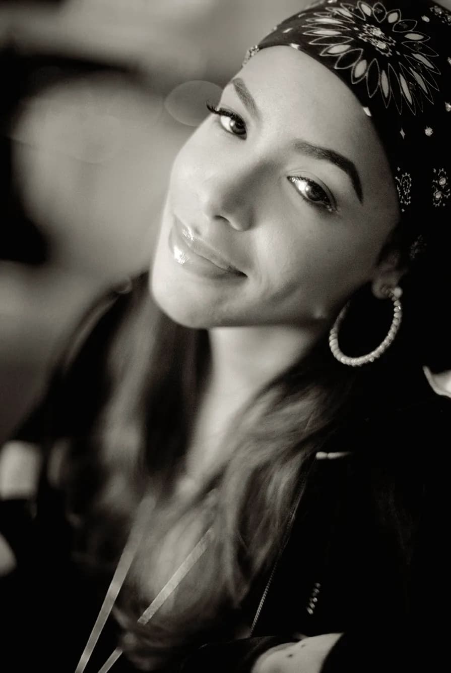 Aaliyah - Singer Aaliyah Dana Haughton in Berlin 2000