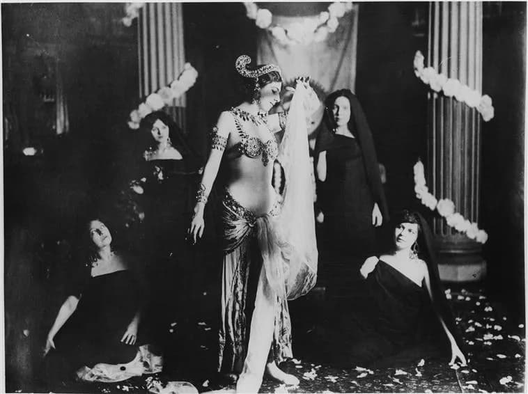 Mata Hari - Mata Hari, Paris, Museum Guimet