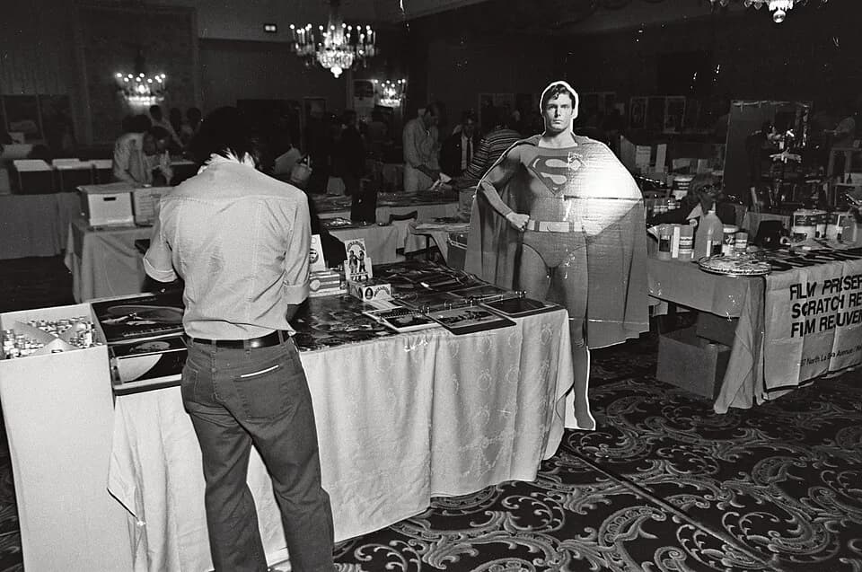 Christopher Reeve - The dealer's room at the National Film Society convention, May 1979.    NOTE:  Permission granted to copy, publish, broadcast or post any of my photos, but please credit "photo by 