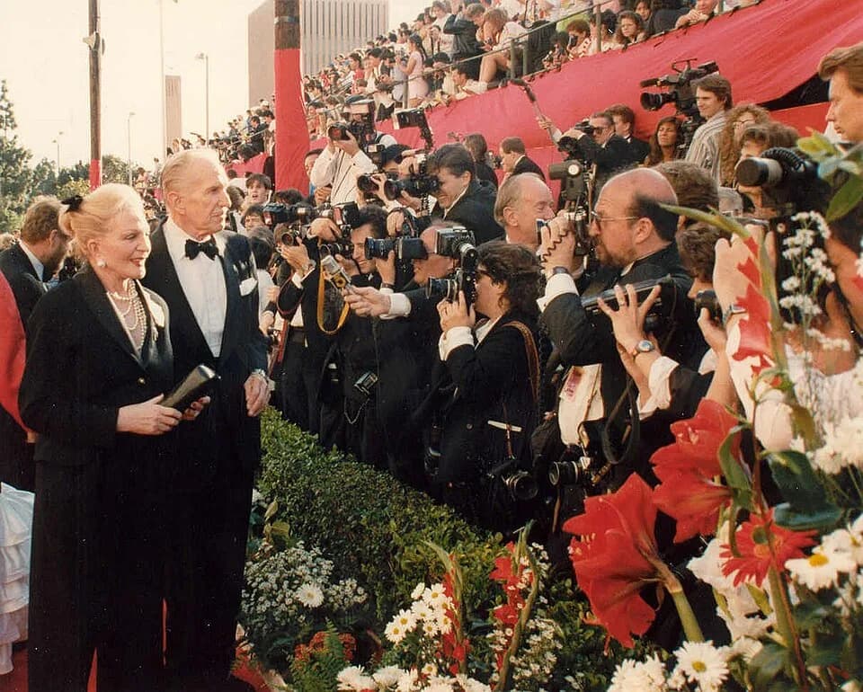 Vincent Price - Vincent Price and his wife Coral Browne on the red carpet at the 1989 Academy Awards.