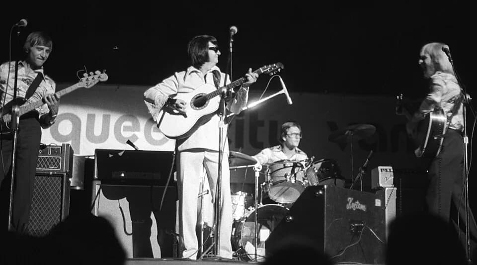 Roy Orbison - Photo of w:Roy Orbison at Cincinnati Gardens.