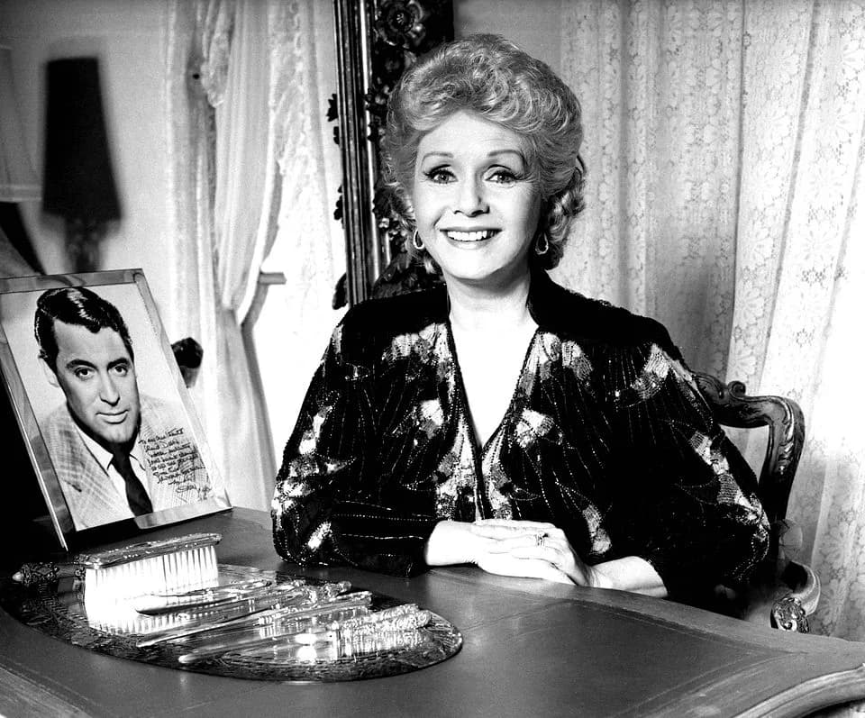 Debbie Reynolds - portrait of Debbie Reynolds at home Los Angeles