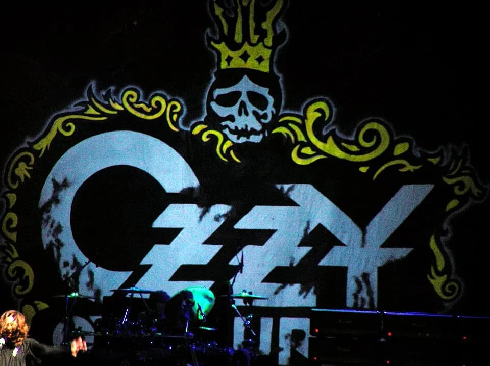 Ozzy Osbourne - Оформление сцены на концерте Оззи Осборна
