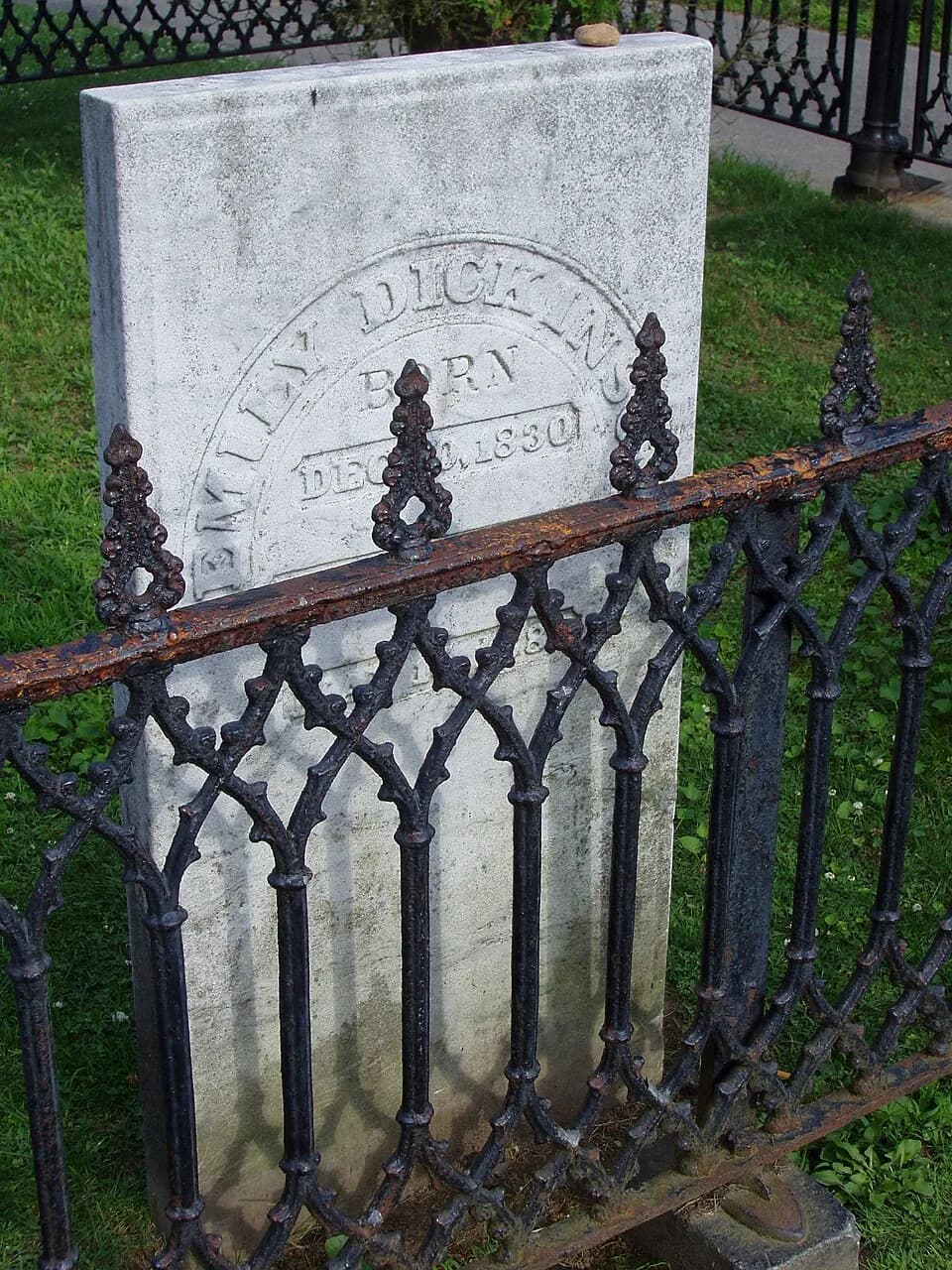 Emily Dickinson - Grave of Emily Dickinson, American poet, in Amherst, Massachusetts. Photograph taken by me, 2004.