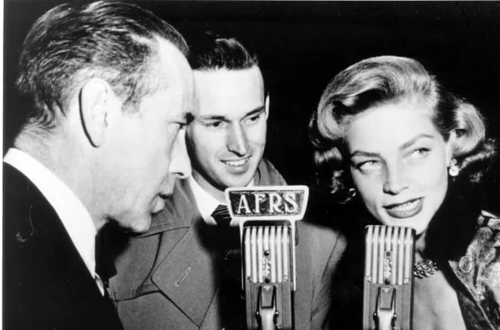 Humphrey Bogart - Bogart Bacall AFRS.jpg