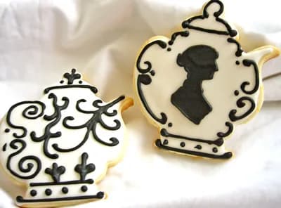 Jane Austen - Jane Austen teapot cookie