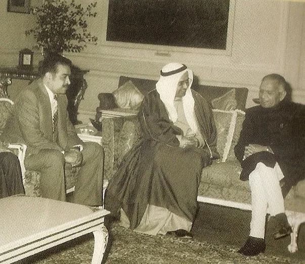Fakhruddin Ali Ahmed - General Consul M.H. Kamaluddin (left) in an official meeting with the former President of India Fakhruddin Ali Ahmed
