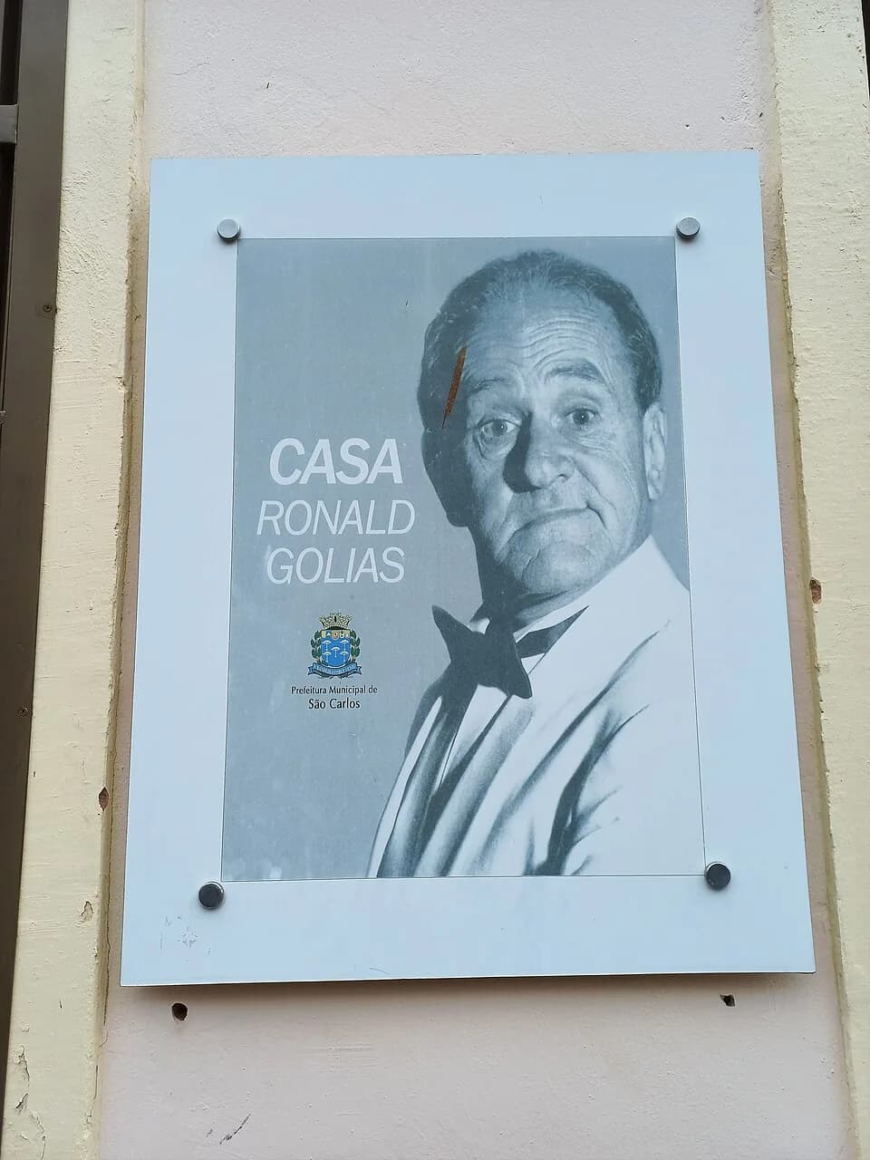 Ronald Golias - Casa onde nasceu Ronald Golias, na cidade de São Carlos-SP. No momento da foto, já restaurada e funcionando como espaço de memória do artista.
