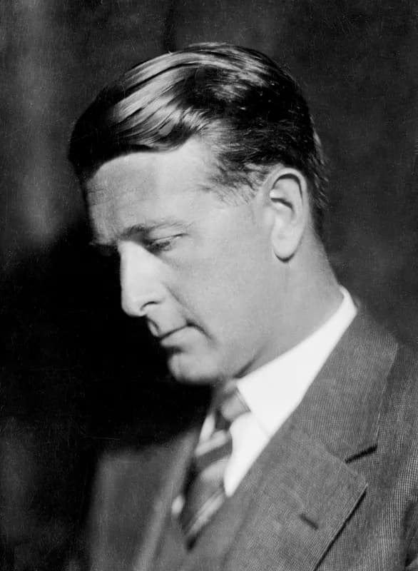 Bertil Ohlin - Photographic picture of Bertil Ohlin. From somewhere around 1925-1941, possibly 1930.
Published by: Stockholms stadsmuseum

Object identity: JdM 1930