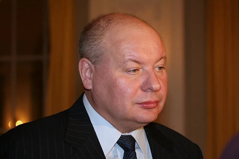 Egor Gajdar - Jegor Gaidar (russ. Егор Тимурович Гайдар, † 16. Dezember 2009) war 1991, nach dem Augustputsch, Wirtschaftsminister und von Juni bis Dezember 1992 kommissarischer Premierminister von Ru