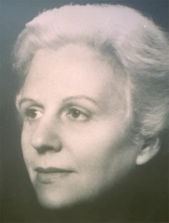 Mercè Rodoreda - Own photo from a Mercè Rodoreda's portrait, owned by my family