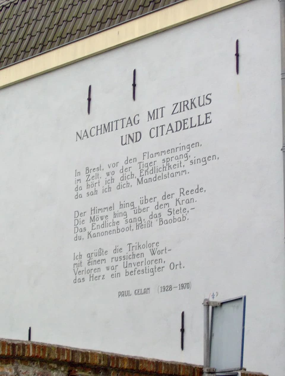 Paul Celan - The poem "Nachmittag mit Zirkus und Zitadelle" (written as Citadelle by mistake) of the Rumanian poet Paul Celan on a wall of the building at the Middelweg 19, Leiden, The Netherlands. (T