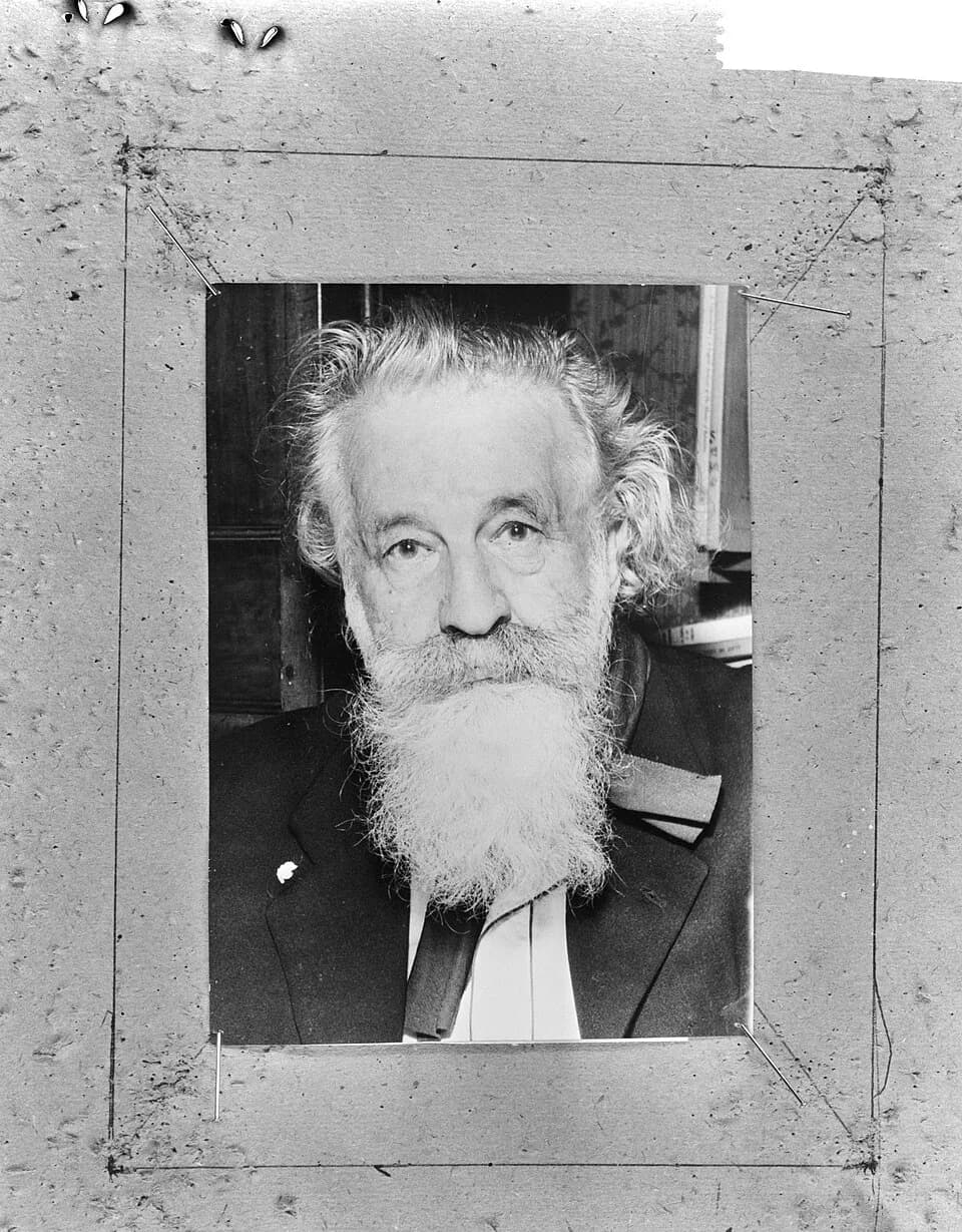 Gaston Bachelard - Collectie / Archief : Fotocollectie Anefo
Reportage / Serie : [ onbekend ]
Beschrijving : Gaston Bachelard (kop) filosoof
Datum : 12 juli 1965
Trefwoorden : filosofen
Fotograaf : Fo