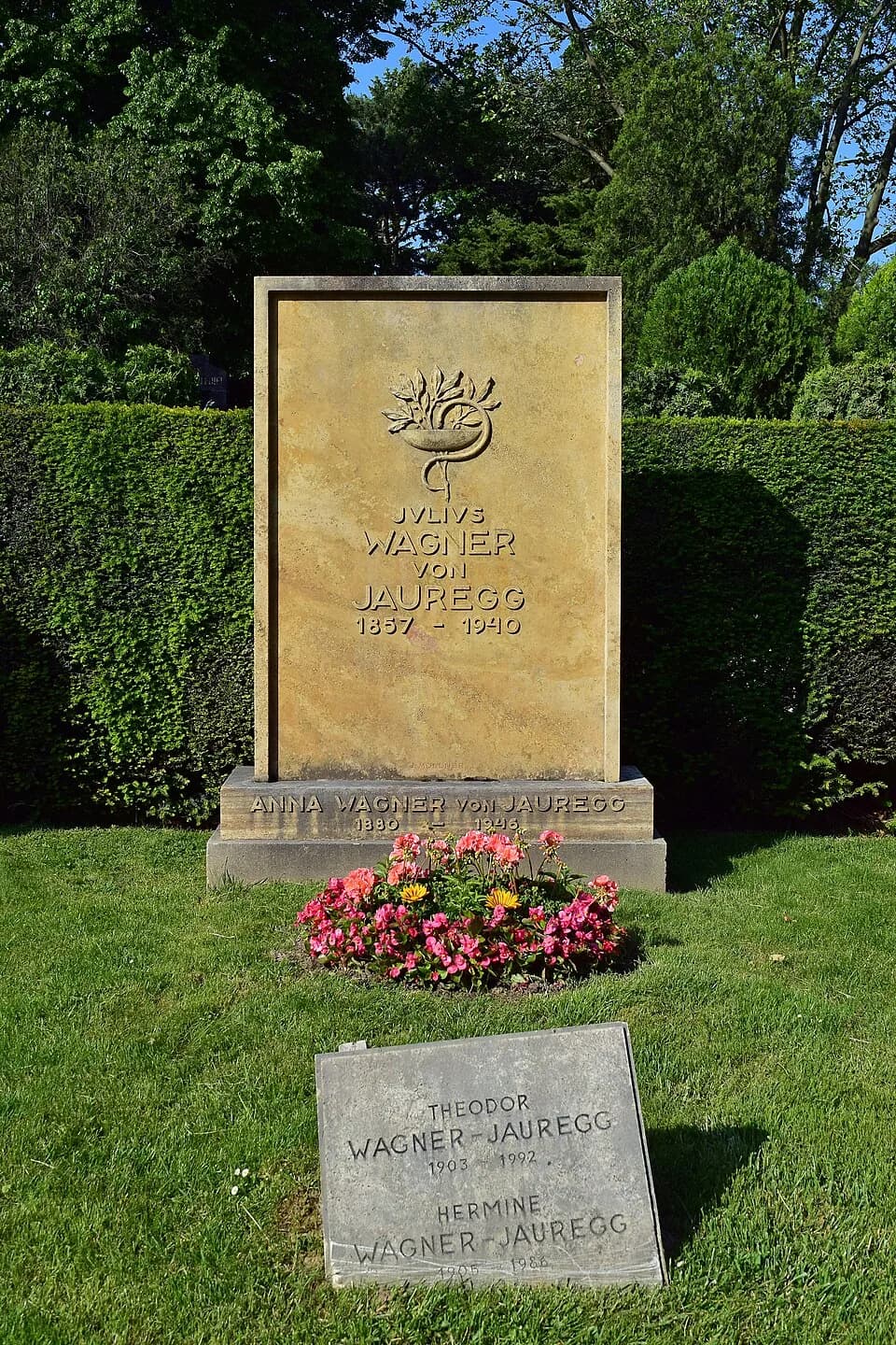 Julius Wagner-Jauregg - Grave of honor of Julius Wagner-Jauregg at the Vienna Central Cemetery
