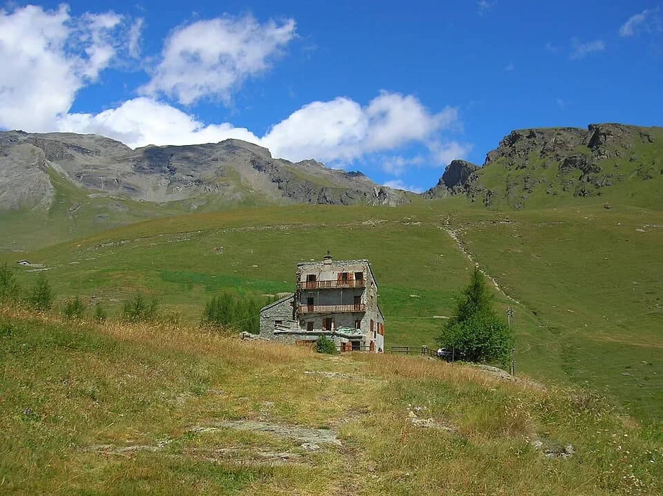 Luigi Einaudi - Casa Farinet, dove soggiornò Luigi Einaudi, alla Conca di By. Comune di Ollomont, Valle d'Aosta, Italia.