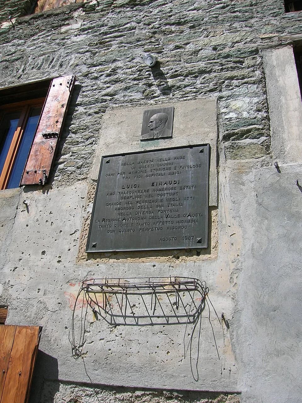 Luigi Einaudi - Casa Farinet, dove soggiornò Luigi Einaudi, alla Conca di By. Comune di Ollomont, Valle d'Aosta, Italia.