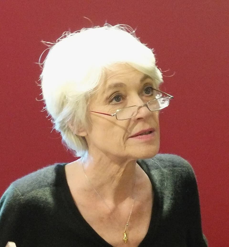 Françoise Hardy - Françoise Hardy, lors de la présentation de son nouvel album et de son livre L'Amour fou, le 17 novembre 2012, à la FNAC des Ternes, Paris (17e arrond.).
