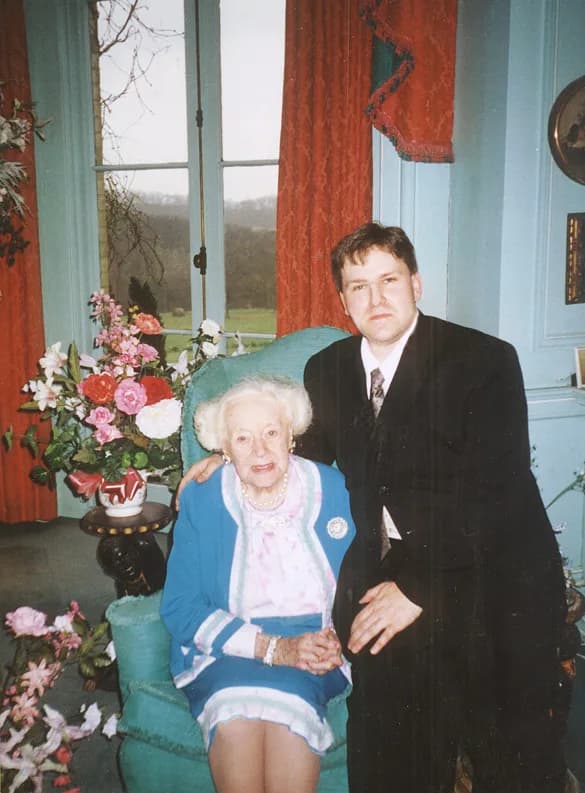 Barbara Cartland - Barbara Cartland, Randy Bryan Bigham, 2000.