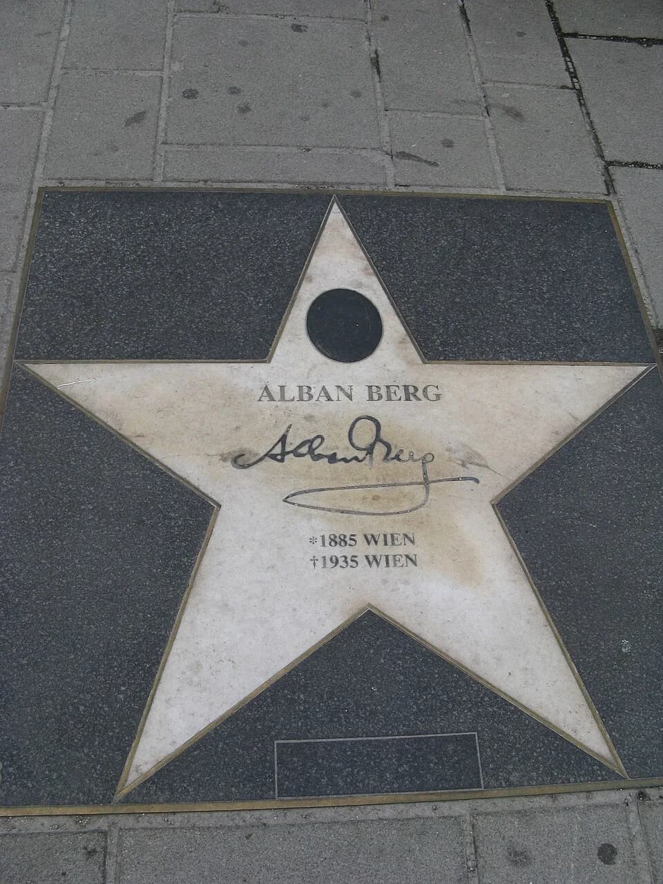 Alban Berg - Signature of Alban_Berg   in front of Staatsoper.