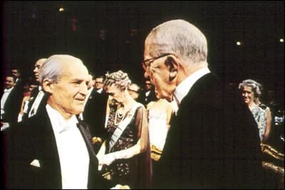 Luis Federico Leloir - Leloir con Rey.JPG