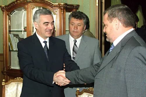 Akhmad Kadyrov - BOCHAROV RUCHEI, SOCHI. Head of the Chechen Administration Akhmat Kadyrov (right) congratulates Murat Zyazikov (left) who was elected President of Ingushetia on April 28, before the s