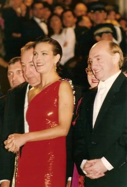 Philippe Noiret - Philippe Noiret, Carole Bouquet, Josiane Balasko (à demi cachée) et Michel Blanc au festival de Cannes