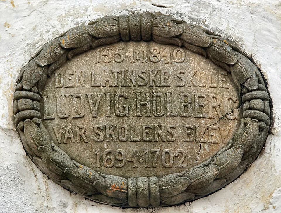 Ludvig Holberg - Inscription about Ludvig Holberg at Bergen katedralskole in Bergen, Norway