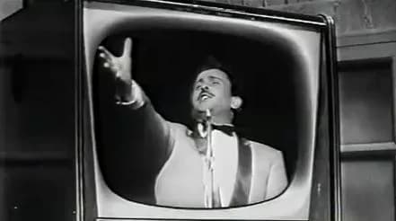 Domenico Modugno - Domenico Modugno sings at Sanremo