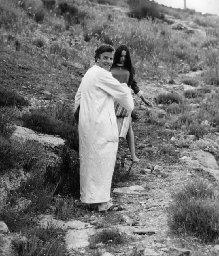 Franco Zeffirelli - The pictures of the present exclusive picture feature was taken in the vicinity of Pienza (Siena) while the stars of the film "Romeo and Juliet", Leonard Whiting and Olivia Hussey,