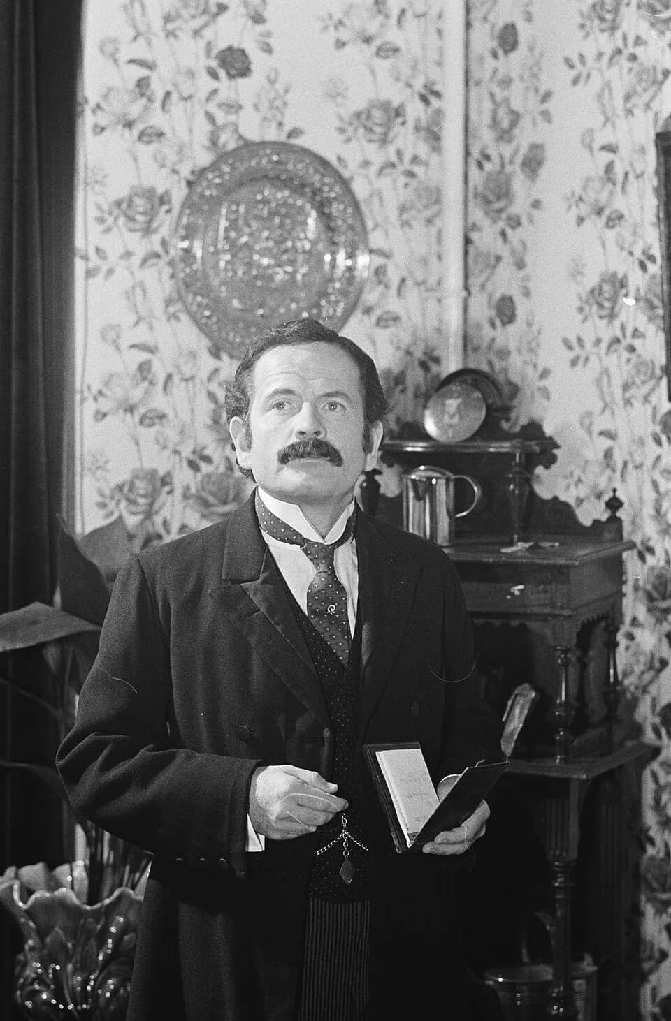 Ian Holm - HTV production on the life of Lloyd George with the actor Ian Holm playing the main character