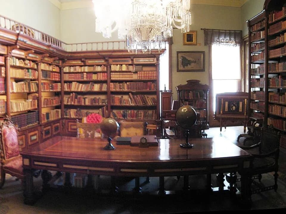 Abdülmecid II - Caliph Abdülmecid Library (Halife Abdülmecid Efendi Kütüphanesi) in Dolmabahçe Palace. (#12 of the tour).
