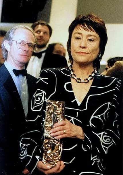 Annie Girardot - Annie Girardot à la cérémonie des César (à gauche, Ken Loach).