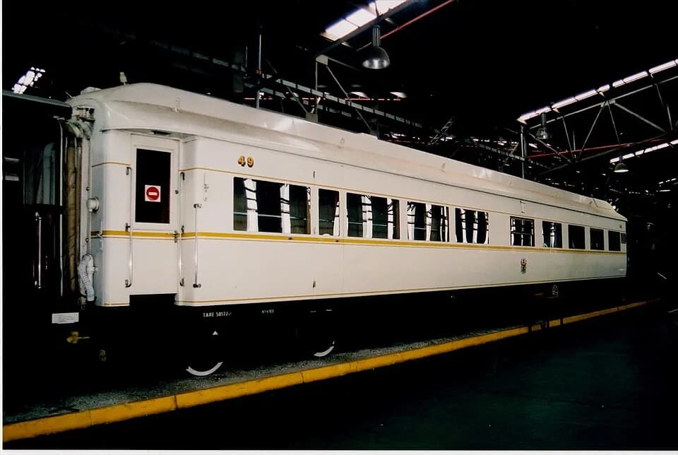 P. W. Botha - She is also well known for being the coach used for the Rhodesian talks when she was placed on the Victoria Falls bridge with coaches 42/43/44. This coach was also used by the President