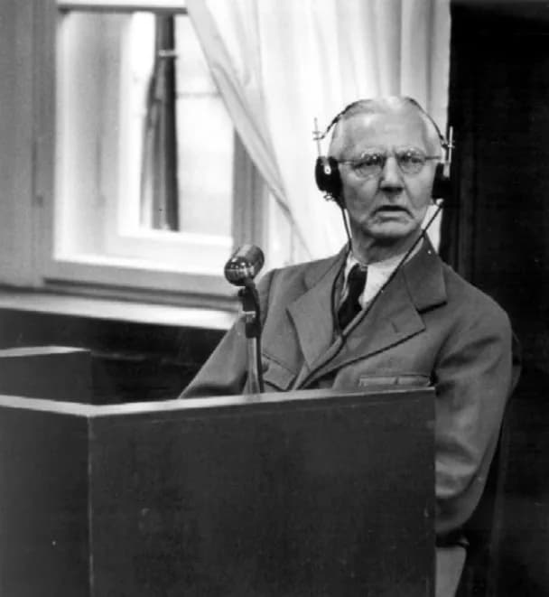 Hjalmar Schacht - Hjalmar-Horace-Greeley-Schacht.jpg