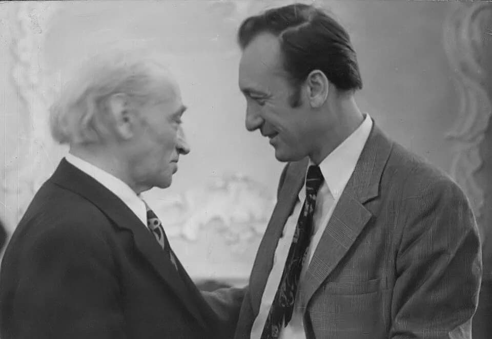 Yehudi Menuhin - Мне посчастливилось сфотографировать Иегуди Менухина,выдающегося американского скрипача и дирижёра,который в качестве почётного гостя принимал участие в работе VI  Всесоюзного съезда 
