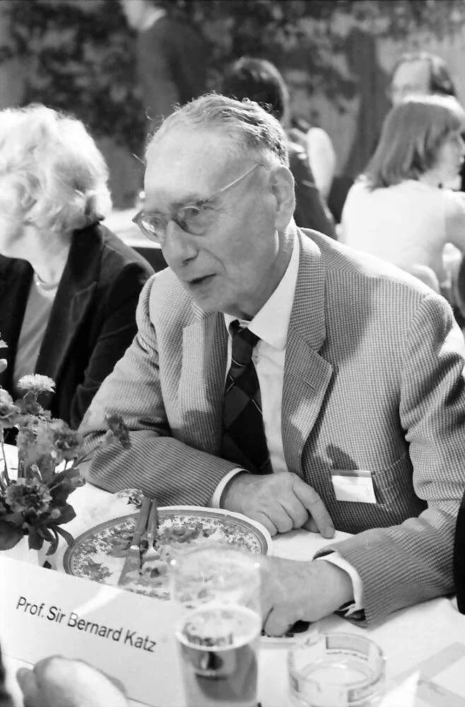 Bernard Katz - Photograph by Willy Pragher