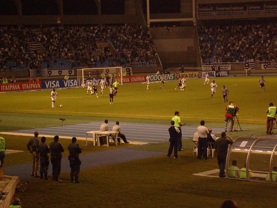 João Havelange - Foto do duelo entre Botafogo e Atlético Mineiro no Estádio Olímpico João Havelange, o Engenhão, válido pela Copa do Brasil de 2008, vencido pelo Botafogo por 2 a 0 em 14 de maio do me