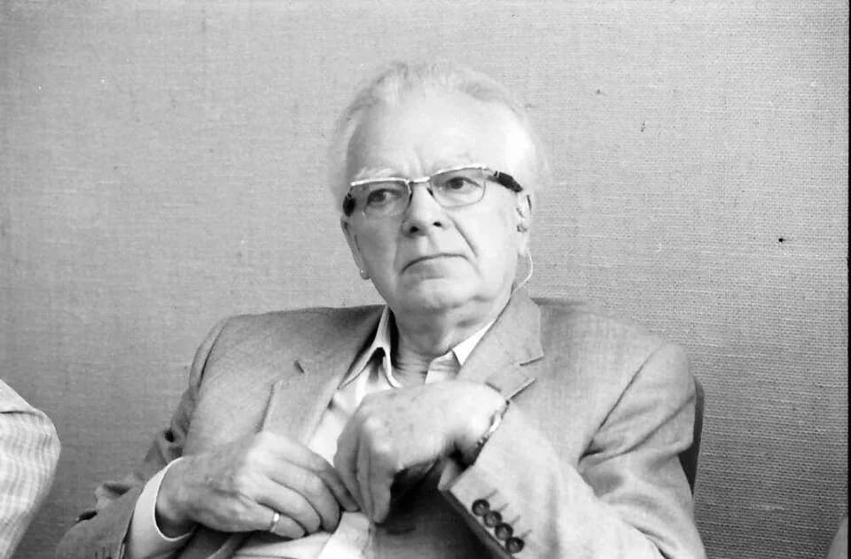 Peter D. Mitchell - Photograph by Willy Pragher