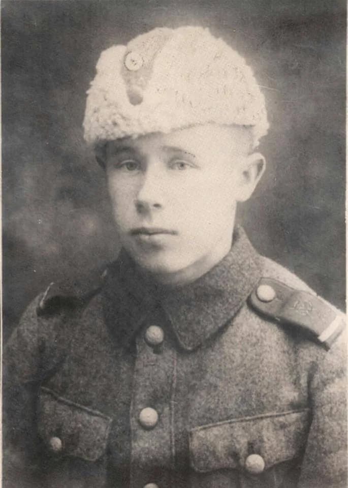 Simo Häyhä - Симо Хаюха служил в Щюцкоре с 1918 года