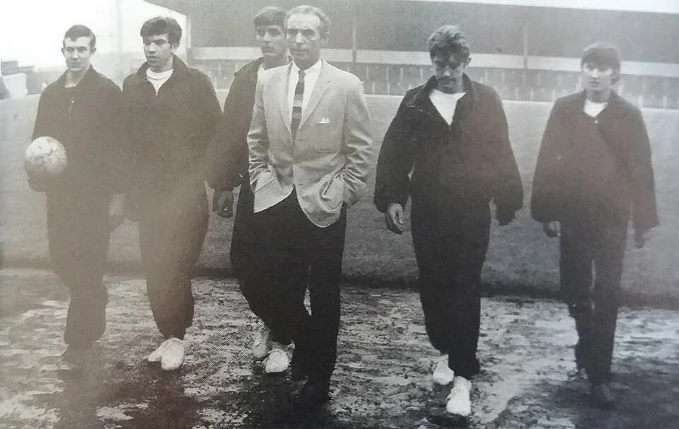 Stanley Matthews - Stanley Matthews with some of the young players at Port Vale. Brian Wharburton, Paul Bannister, John James, John Bostock and Stan Turner. At one stage the oldest player in the forwa