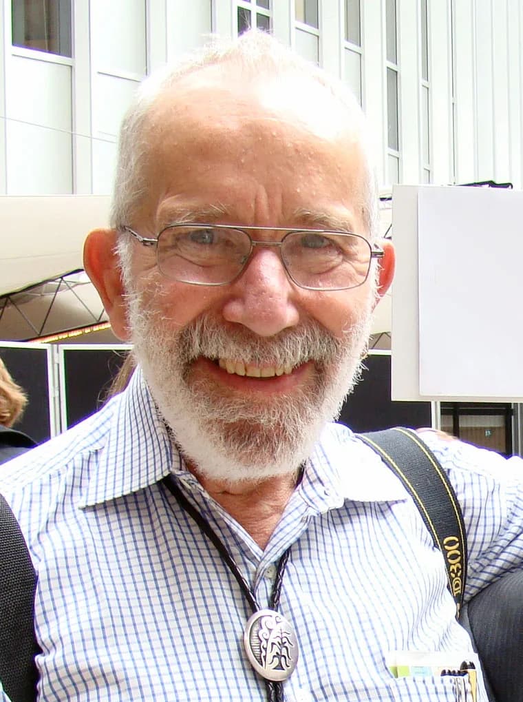 Robin Warren - Dr. John Robin Warren AC (born 11 June 1937 in Adelaide) is an Australian pathologist, Nobel Laureate and researcher.