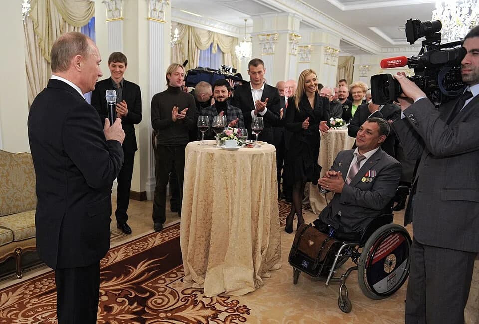 Armen Dzhigarkhanyan - Prime Minister Vladimir Putin meets with those who supported him most actively during the presidential election campaign