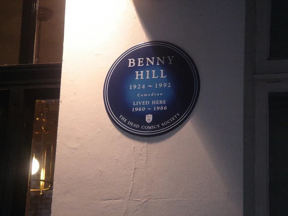 Benny Hill - Plaque on Benny Hill's House, 1 and 2 Queen's Gate, Kensington, London SW7 5EH
