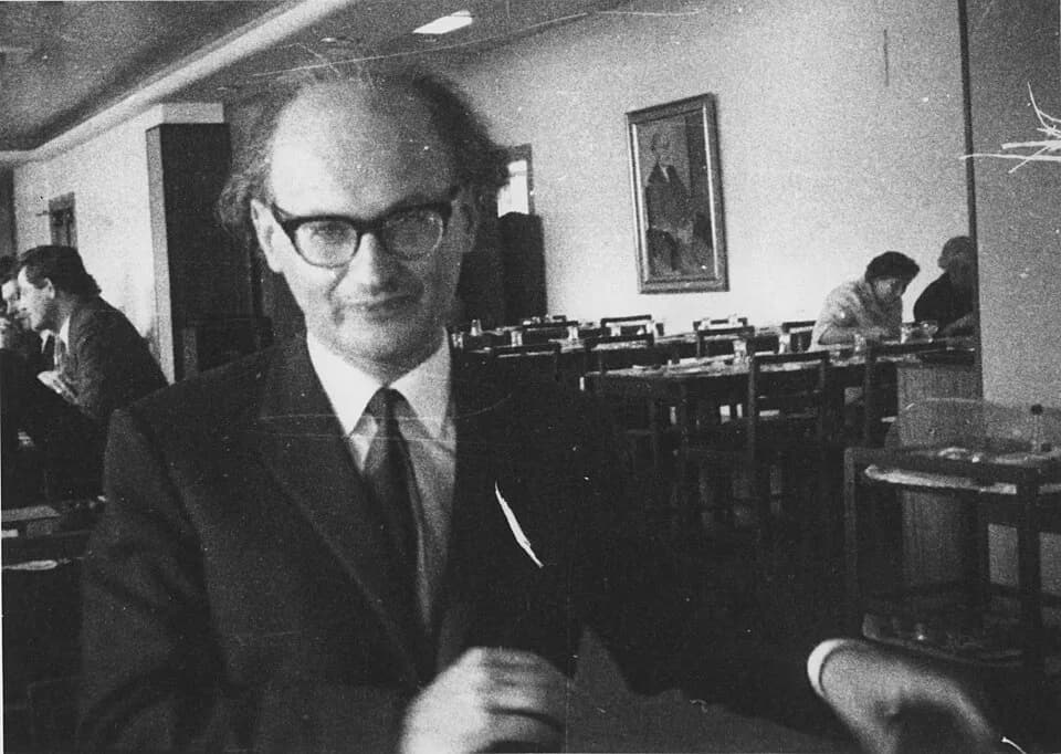 Imre Lakatos - In the Senior Common Room, Professor of Logic with special reference to the Philosophy of Mathematics, LSE 1959-1965


For more information about Imre Lakatos and to hear a recording of