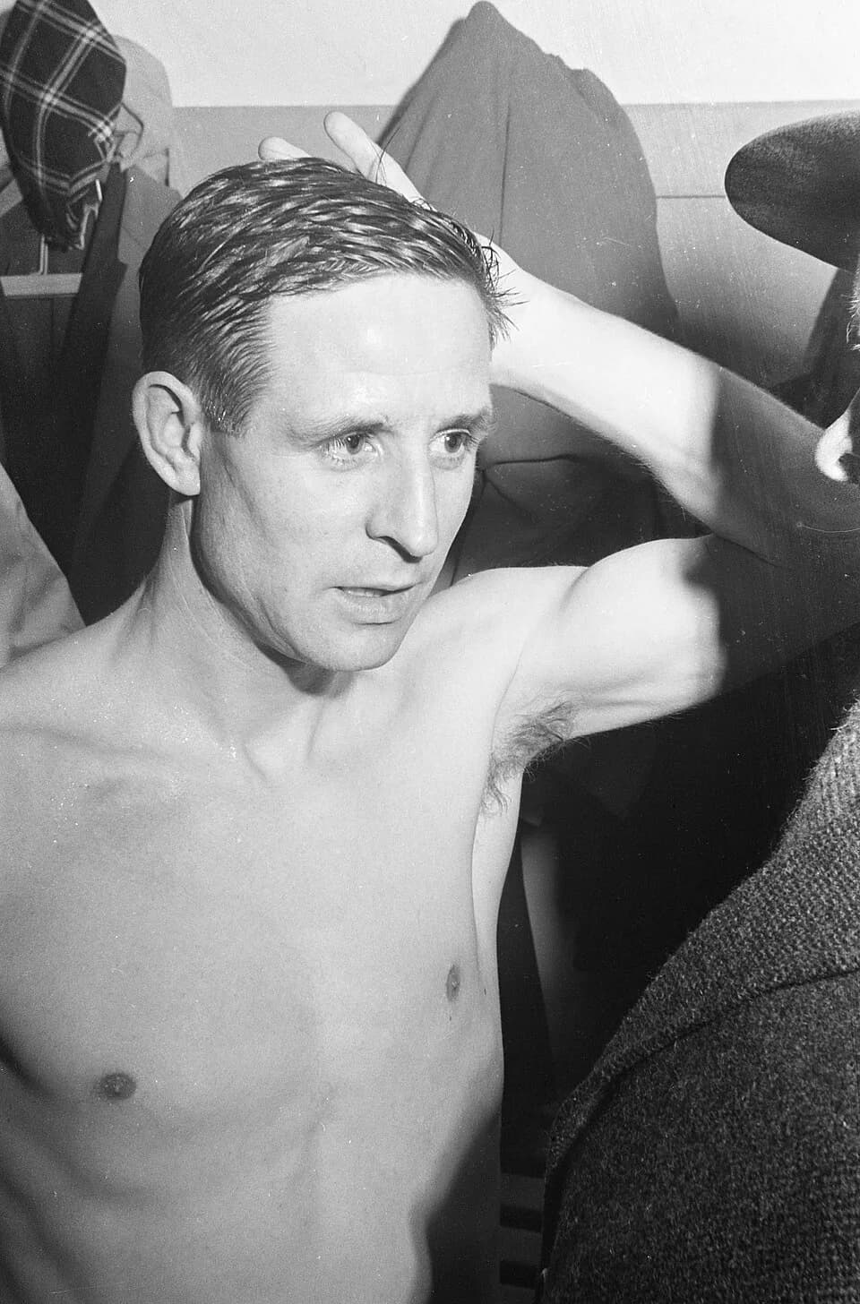 Raymond Kopa - Raymond Kopa in Parijs na de wedstrijd tussen Stade Reims en Feyenoord op 6 februari 1963.