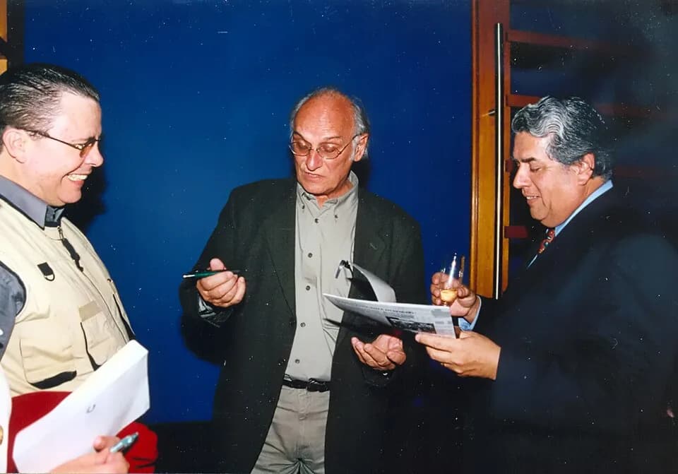 Carlos Saura - Gabriel Gonzálea Productor (Costa Rica) y Carlos Saura Director (España); Evento de inauguración; año 2002
